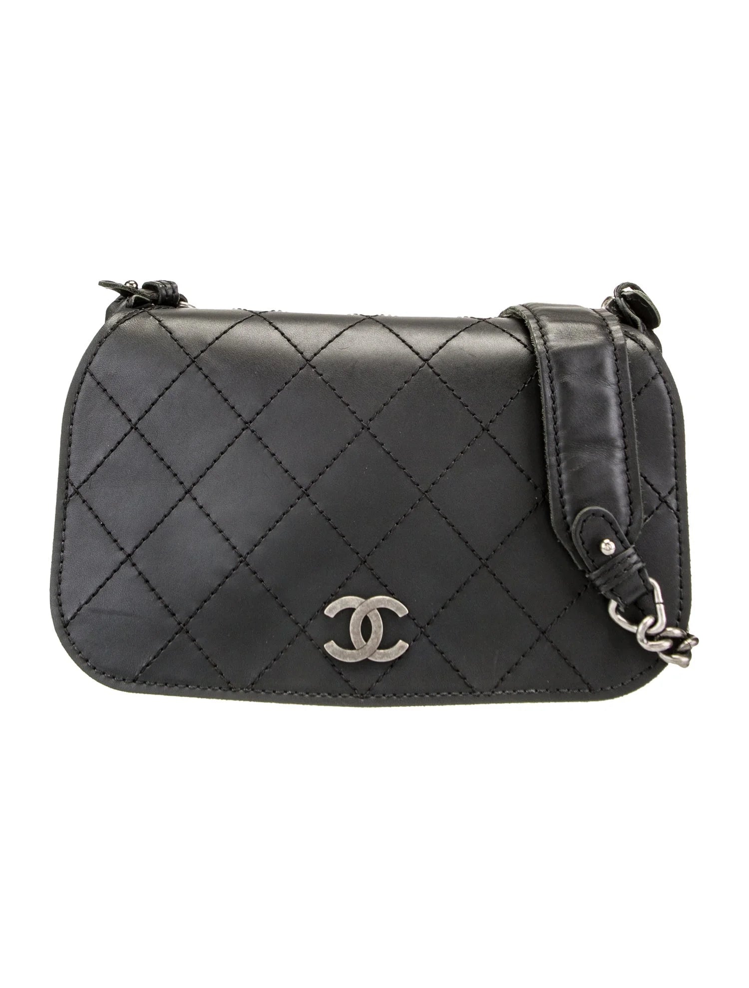 CHANEL black leather crossbody messenger bag
