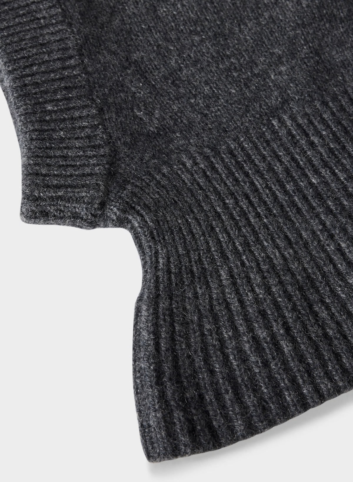 ARITZIA 100% cashmere knit hood