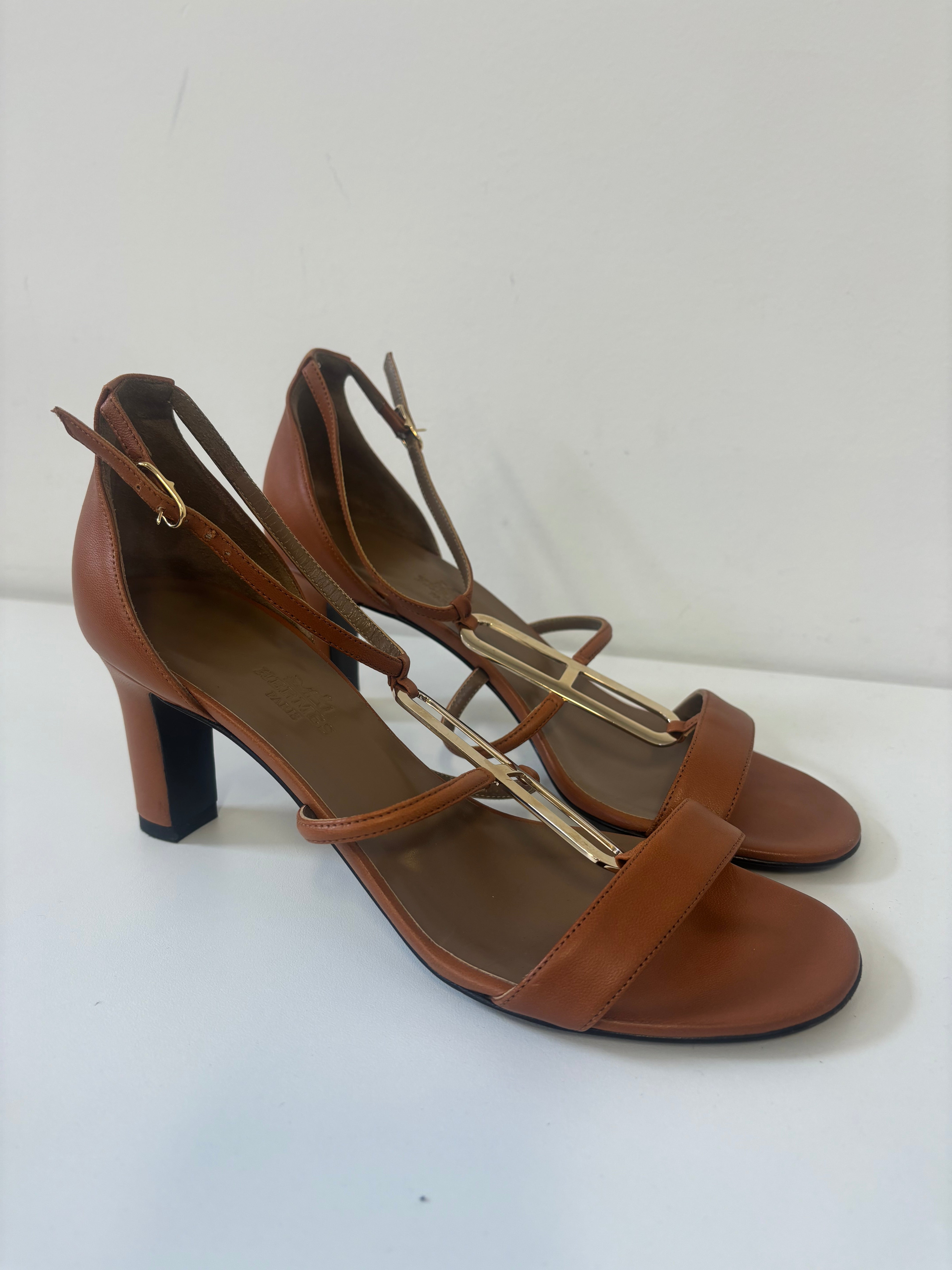 HERMES tan leather heels with GHW