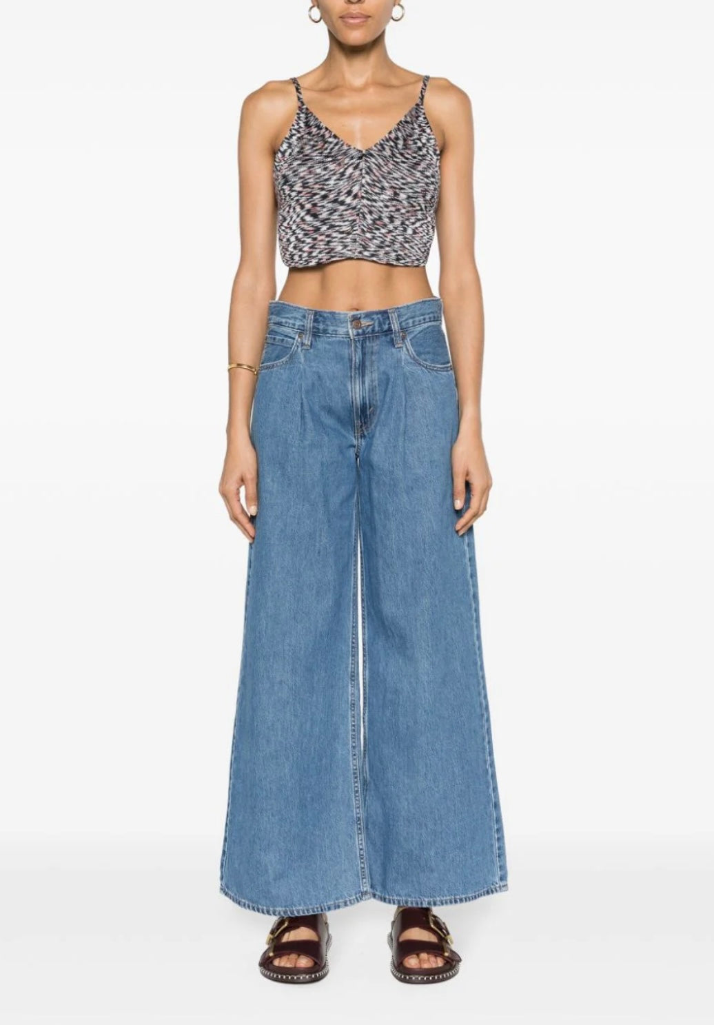 Levi's
Baggy Dad mid-rise wide-leg jeans