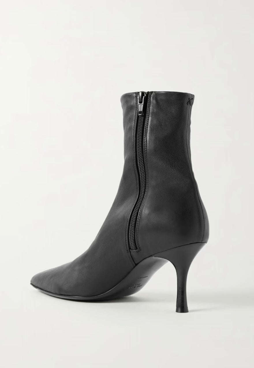 RAG & BONE
Brea leather ankle boots