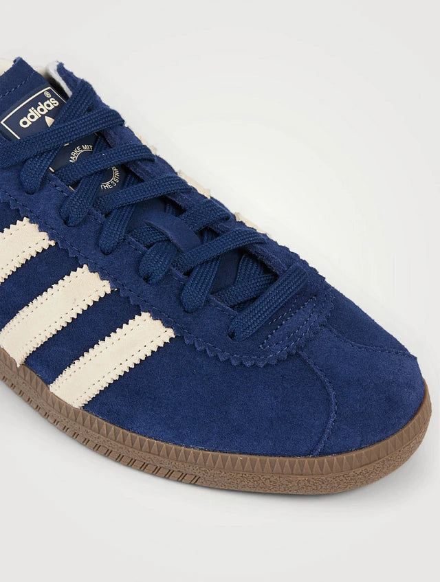 ADIDAS navy suede sambas, w box