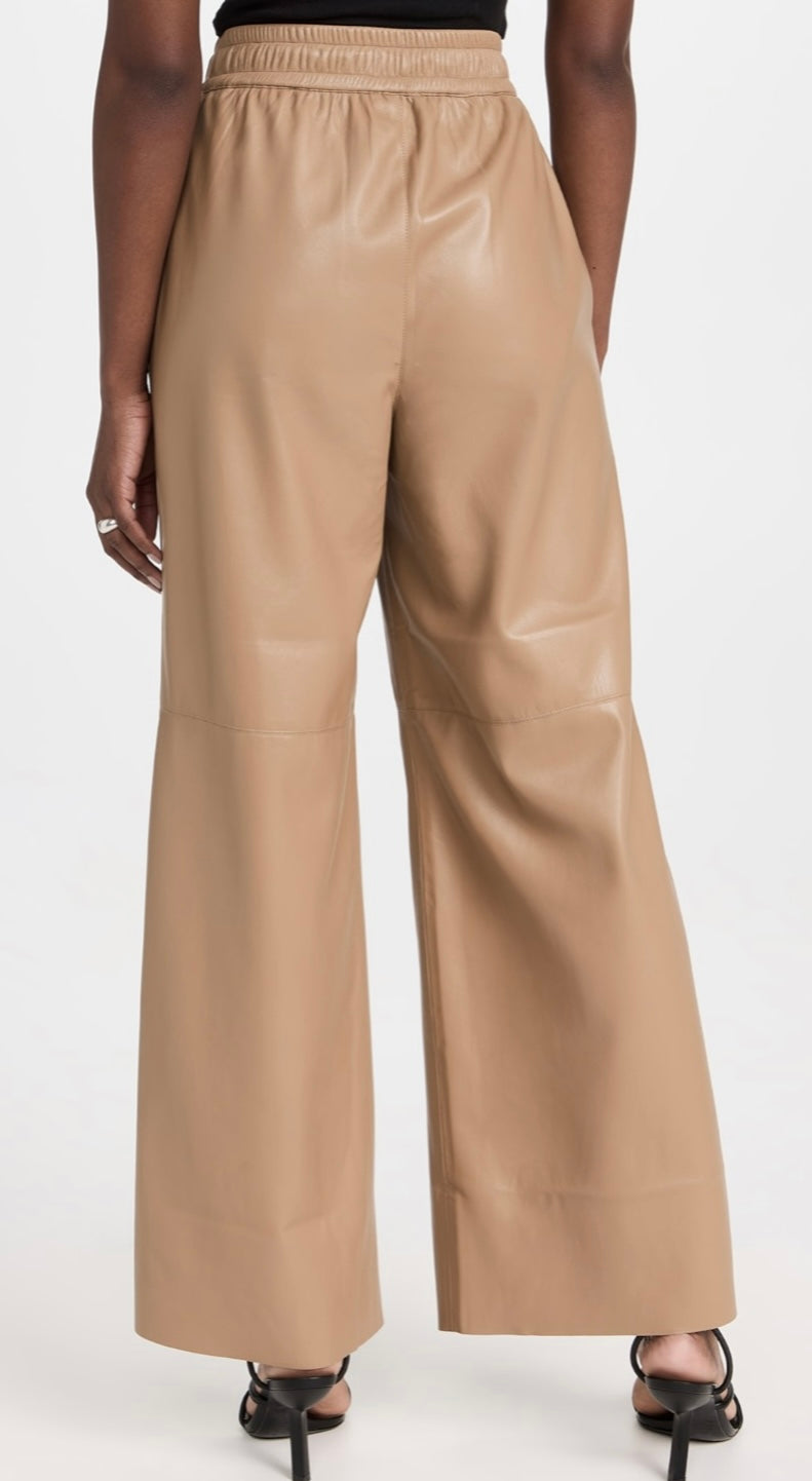 Good American
Leather Wide Leg Pants