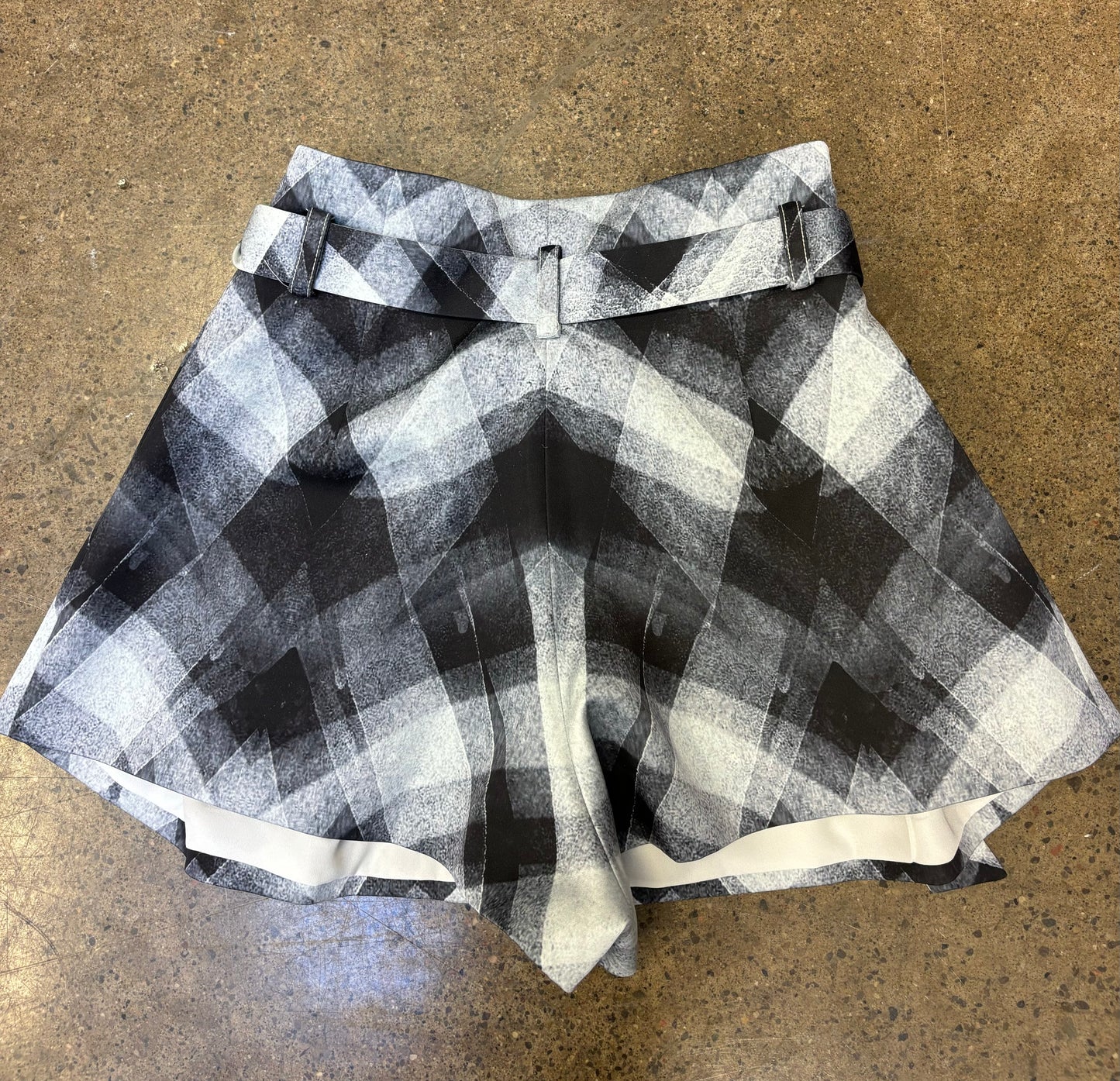 Cameo Plaid Pleated Shorts