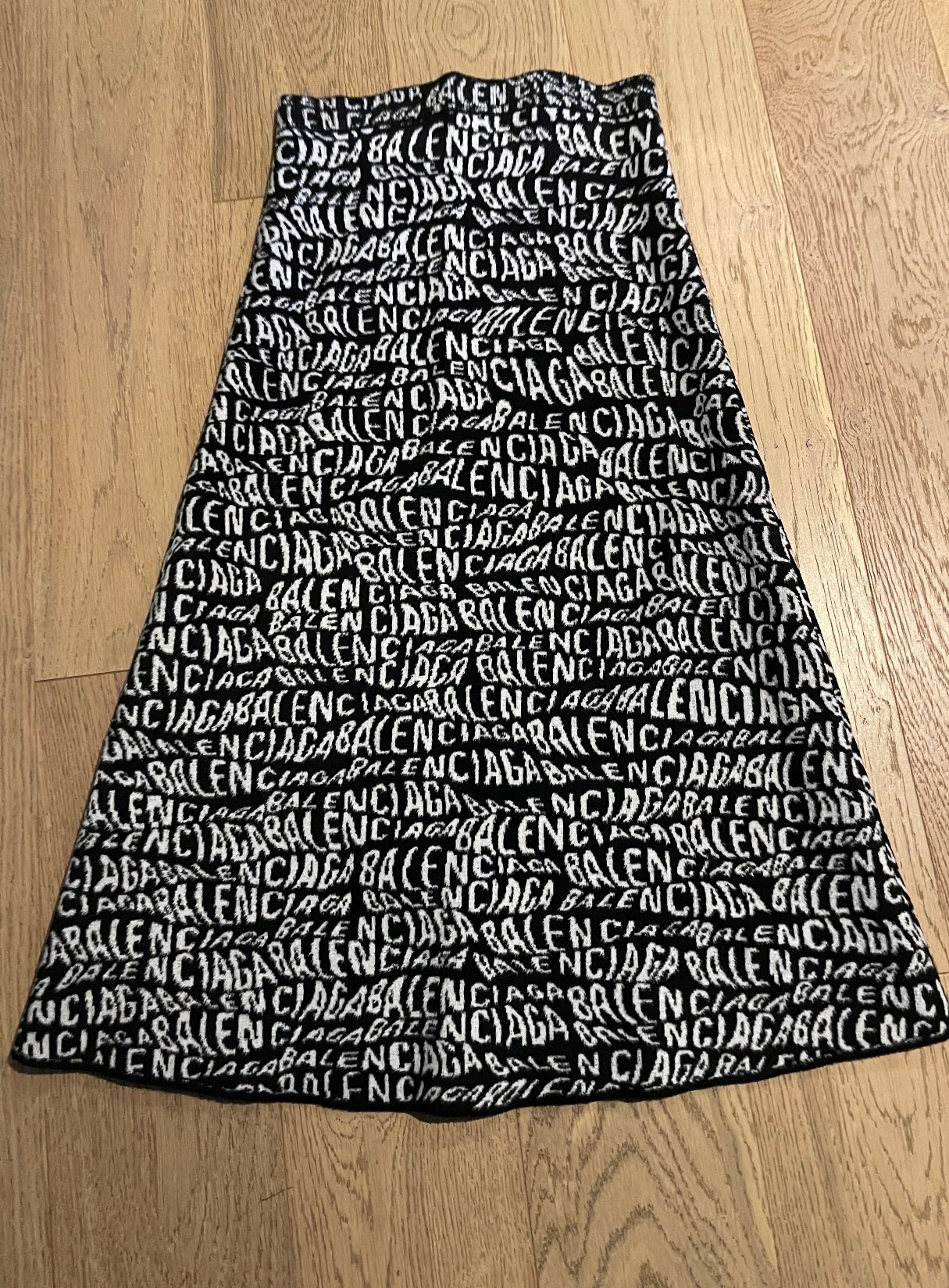 BALENCIAGA - LOGO KNIT SKIRT