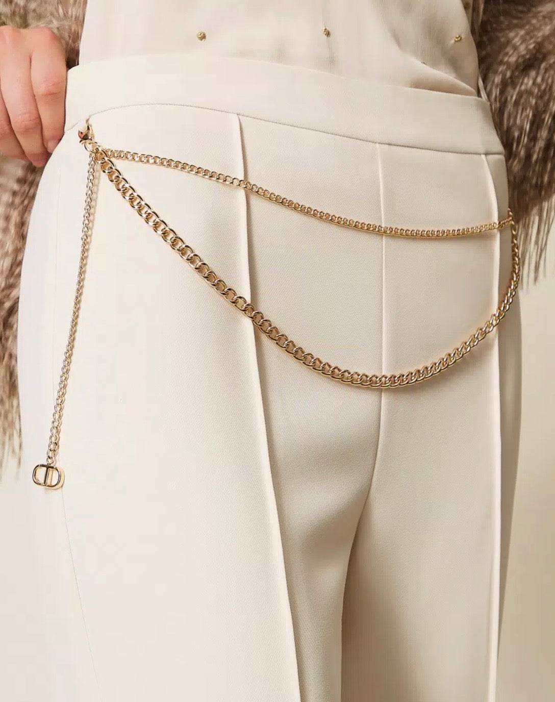 Twinset crepe cady cream pleated pants with gold chain