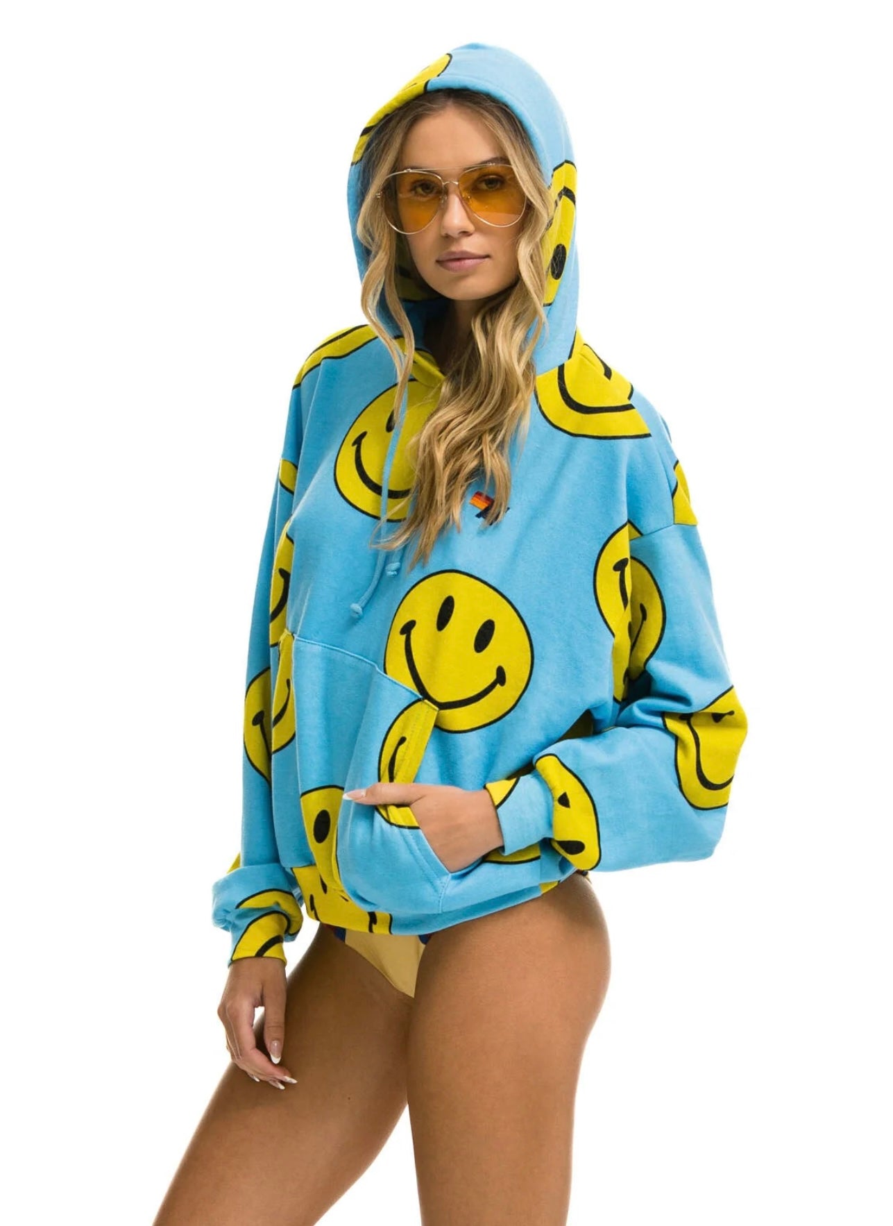 Aviator Nation - SMILEY REPEAT RELAXED PULLOVER HOODIE &  SMILEY REPEAT SWEATPANTS - SKY