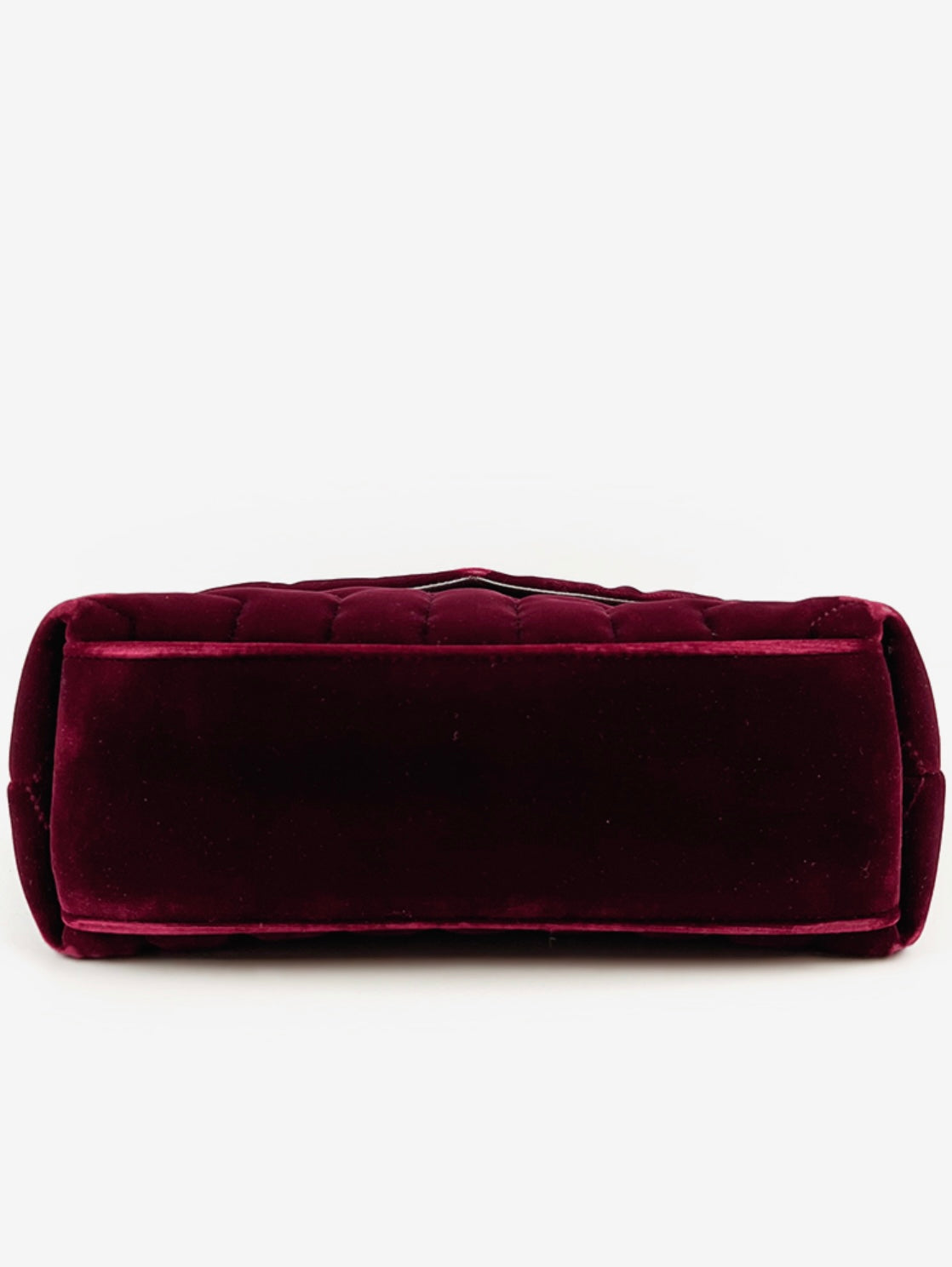 Saint Laurent
LouLou Shoulder Bag Matelasse Chevron Velvet Small