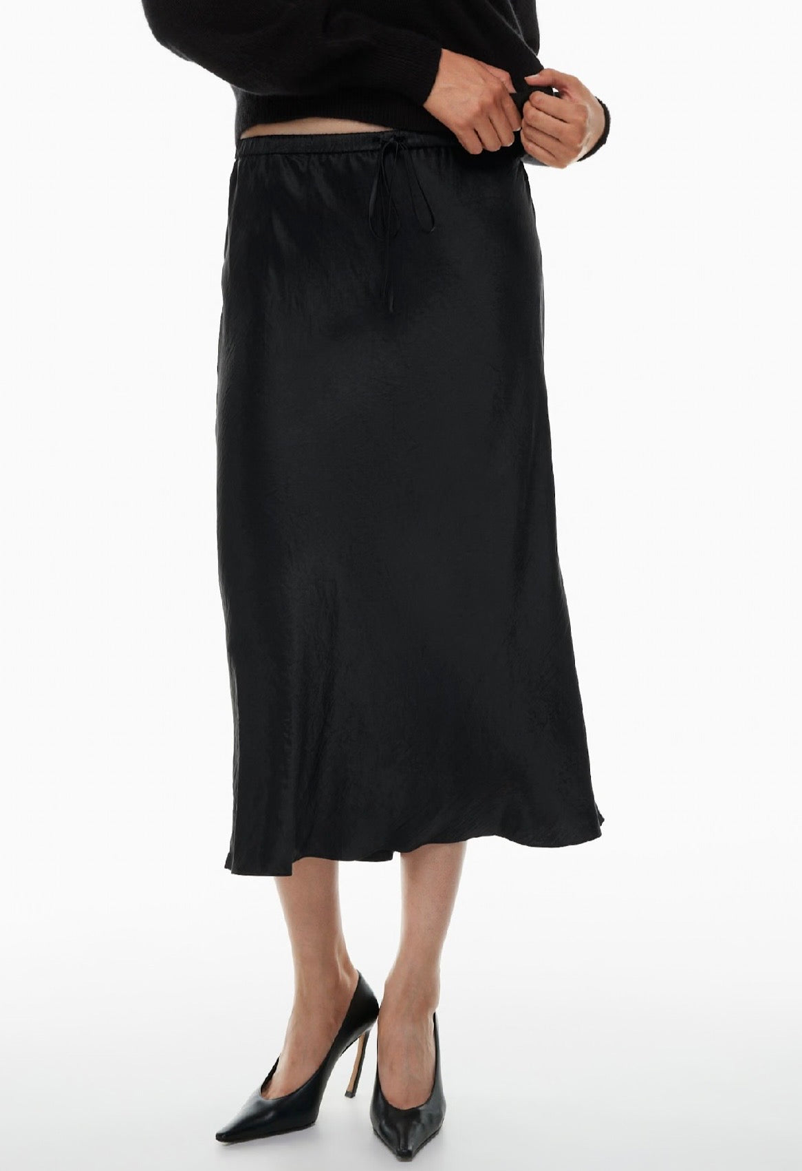 Babaton
Skyscraper Satin Skirt