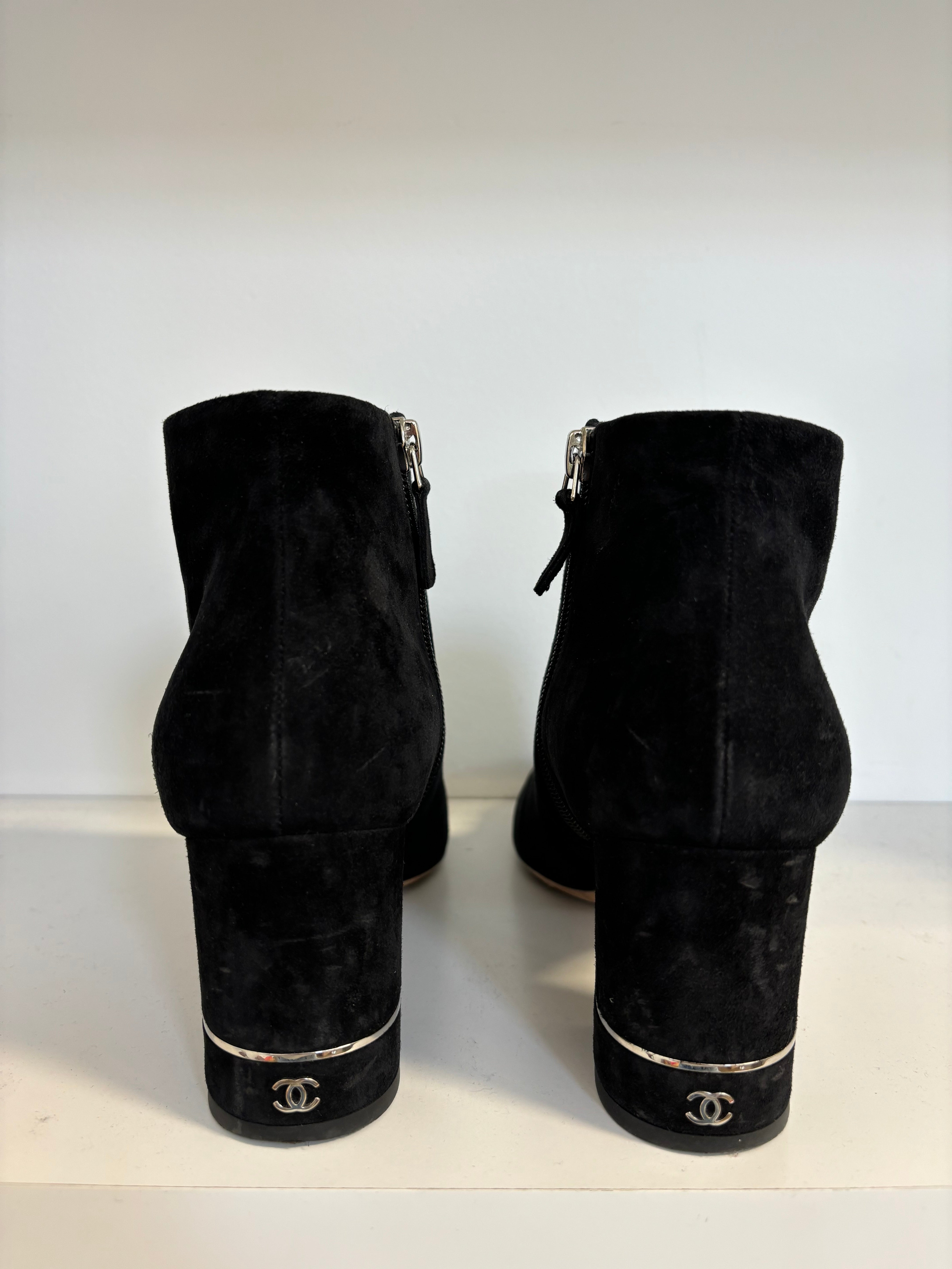 Preloved Chanel - Suede Booties with Logo on Heel