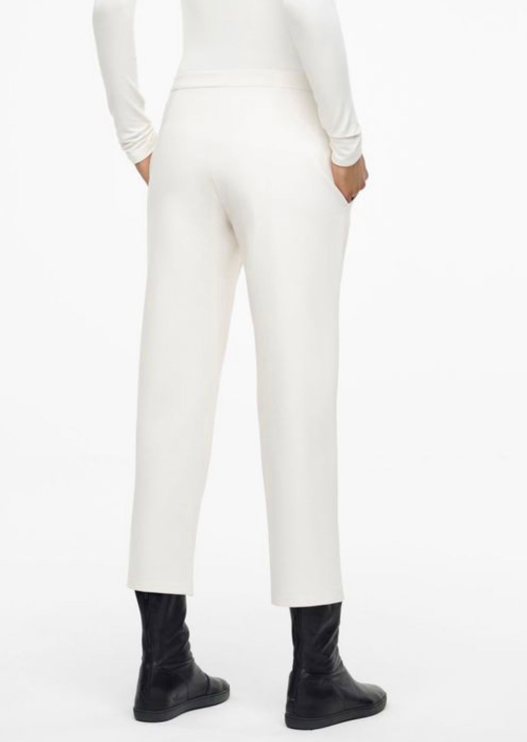 SARAH PACINI white trousers