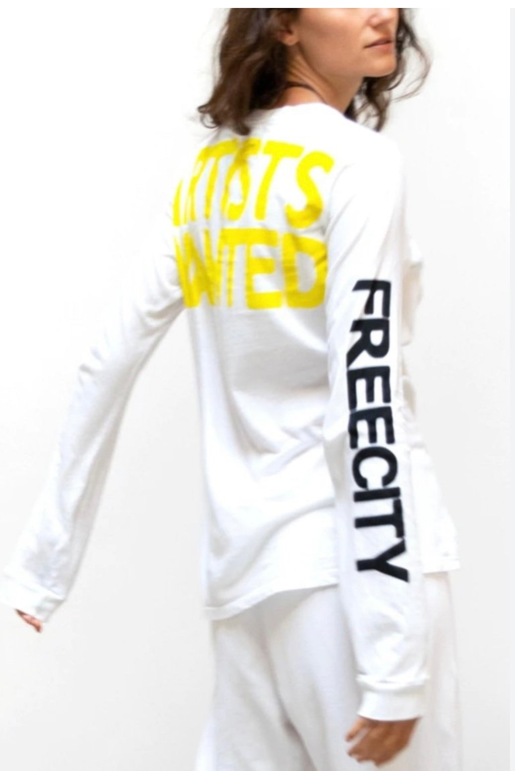 Free City- ArtistsWanted
Super Vintage Long Sleeve Tee