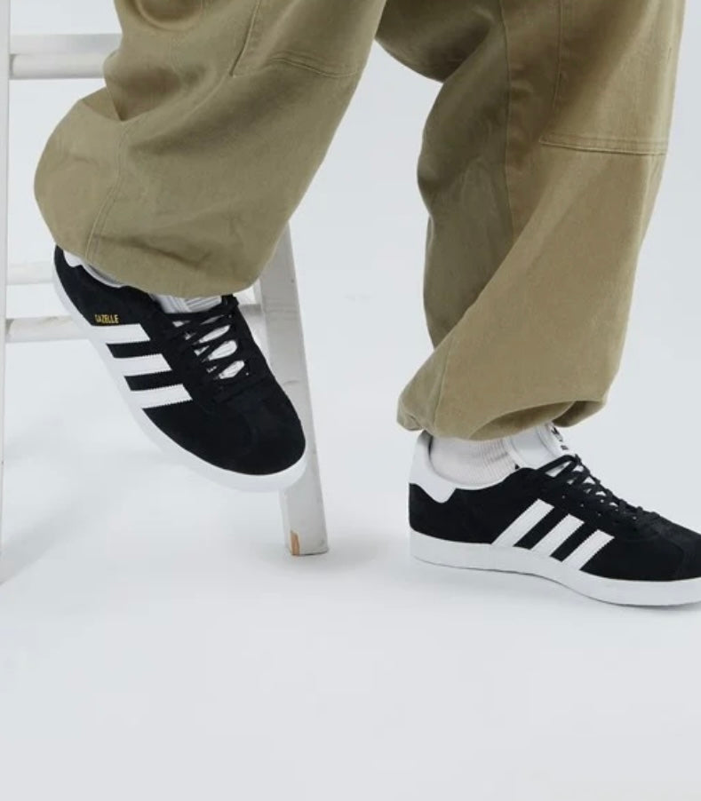 ADIDAS- GAZELLE SNEAKERS IN BLACK/WHITE