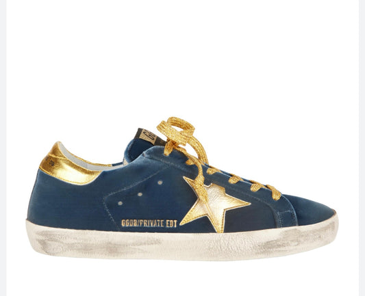 Golden Goose Blue Velvet
Sneakers