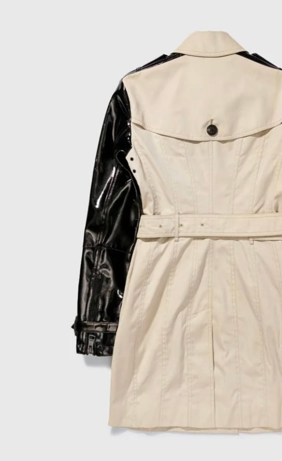 Burberry- Trench