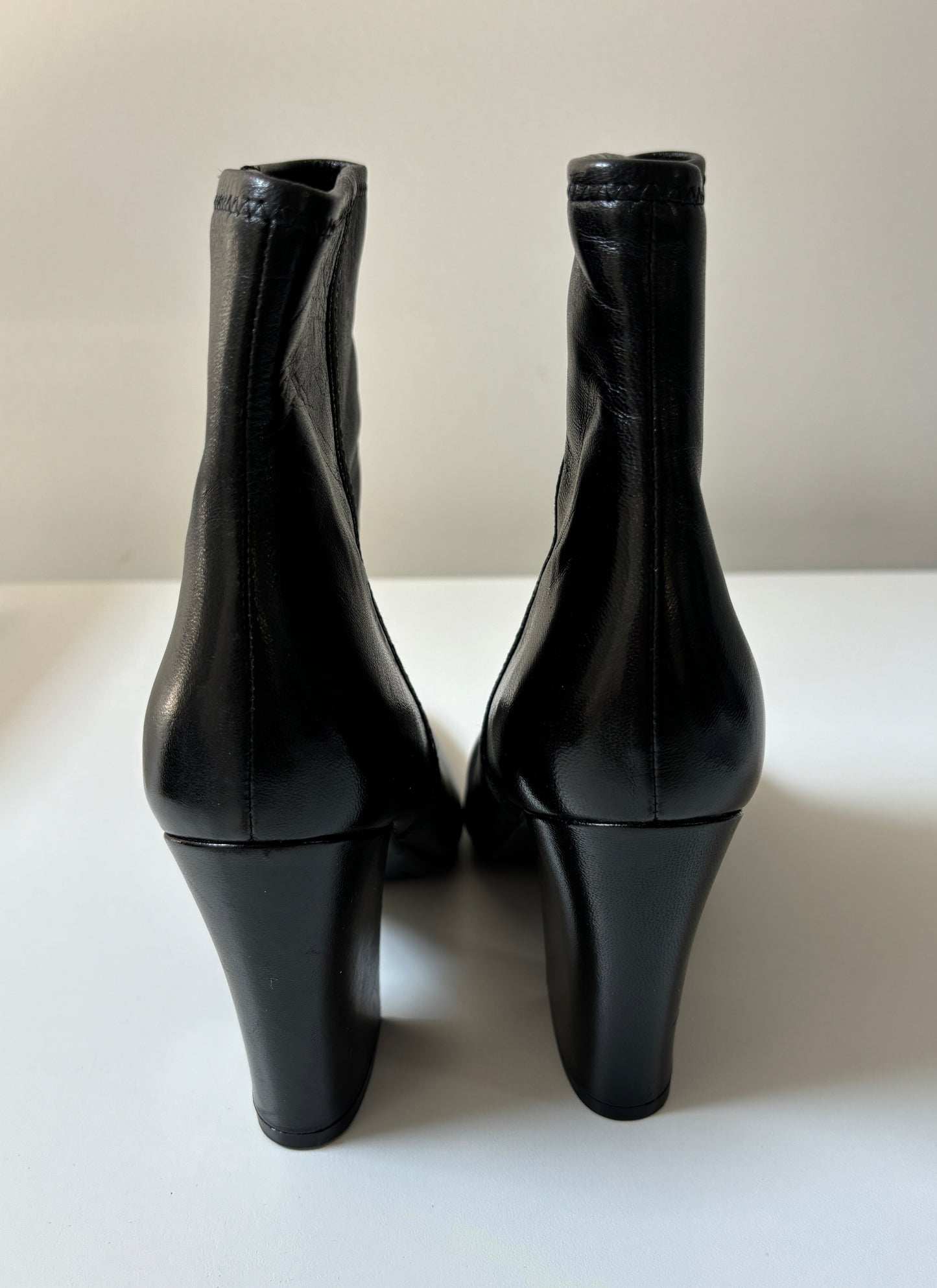 Pre loved PRADA - BLACK LEATHER BOOTS