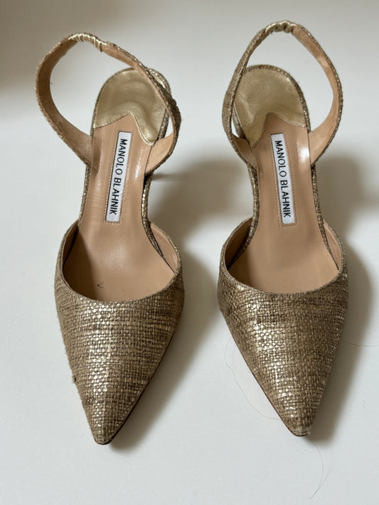 Manolo Blahnik - Carolyne Metallic Textile Slingback Pumps