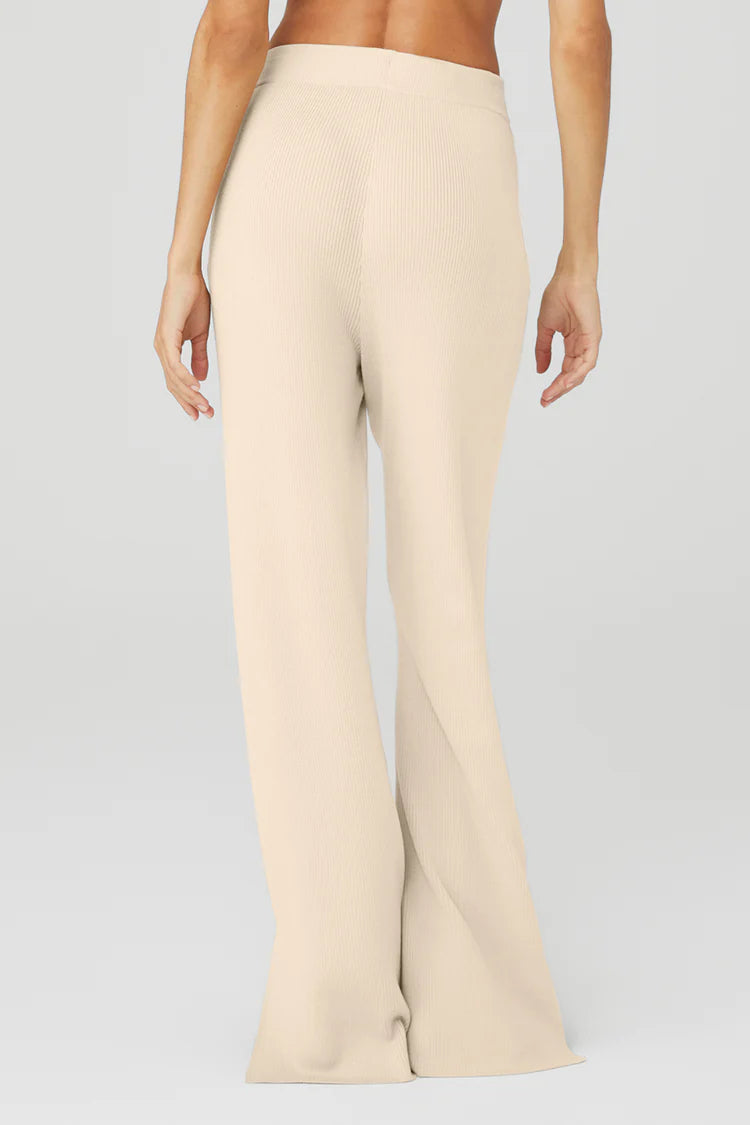 ALO YOGA - Knit High-Waist Salana Wide Leg Pant - Macadamia