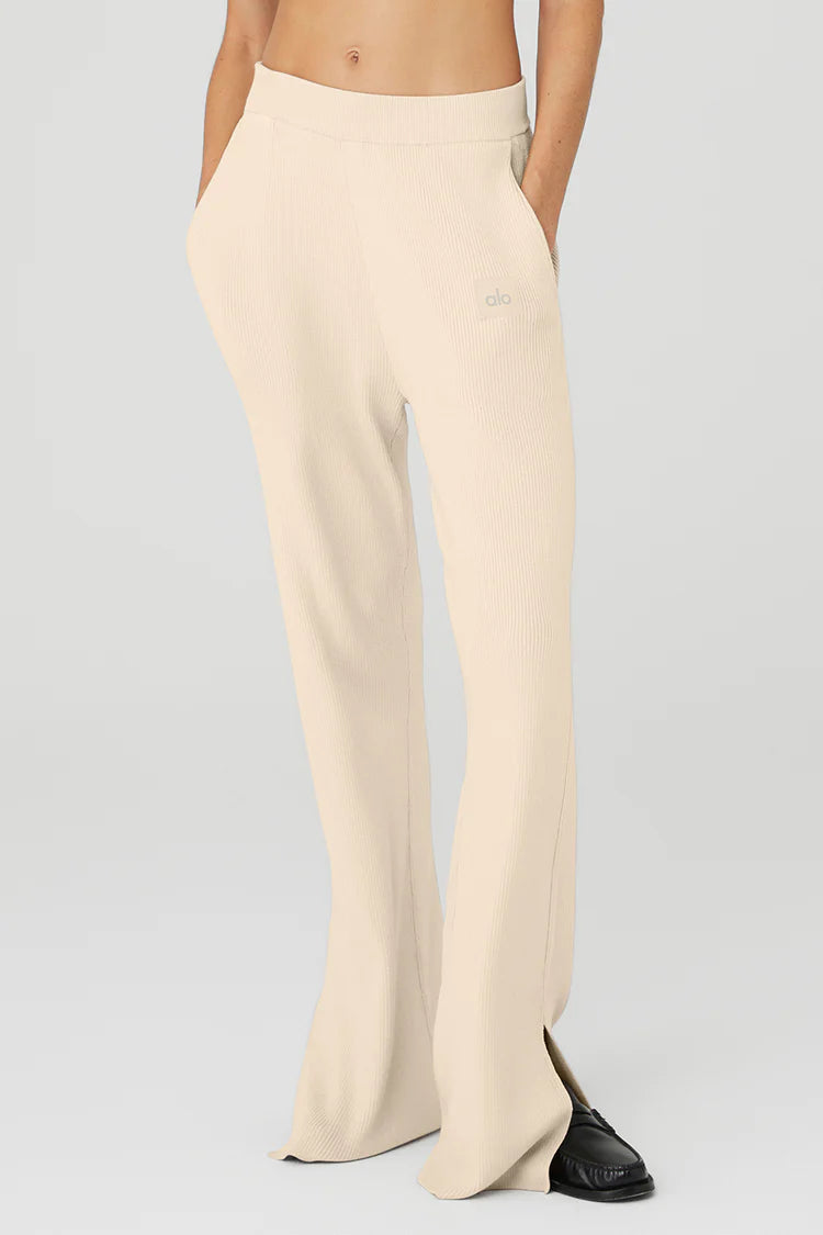 ALO YOGA - Knit High-Waist Salana Wide Leg Pant - Macadamia