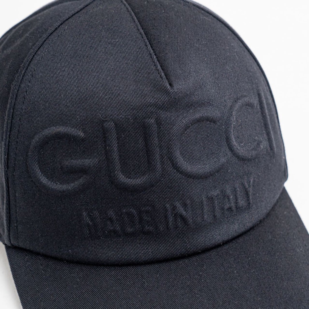 GUCCI black cap with logo