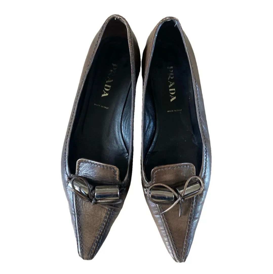 Prada - buckle flats
