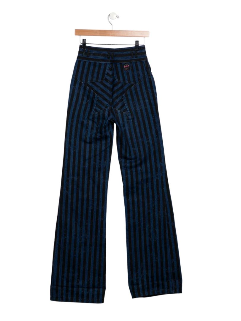 Marc Jacobs - wide legged star jeans