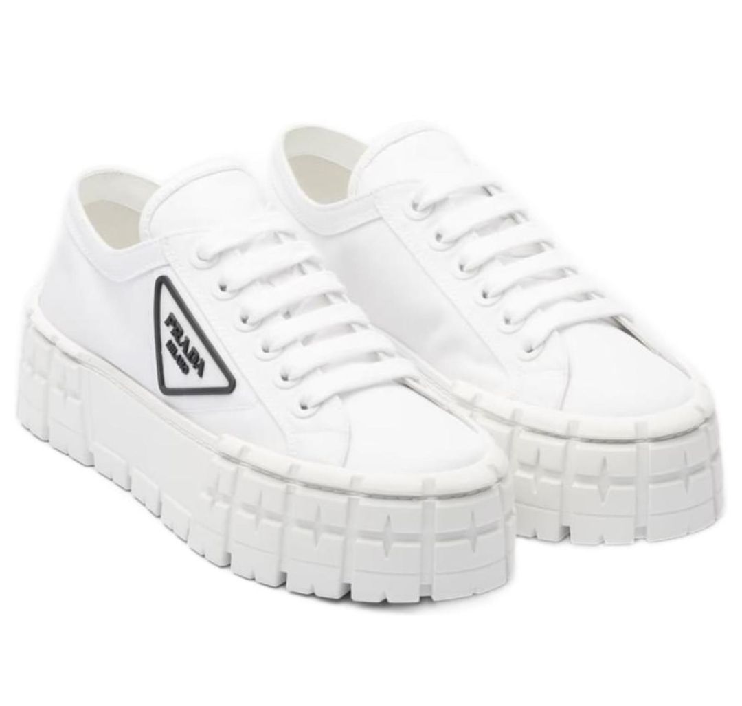 Prada - Sneakers with "Prada" logo