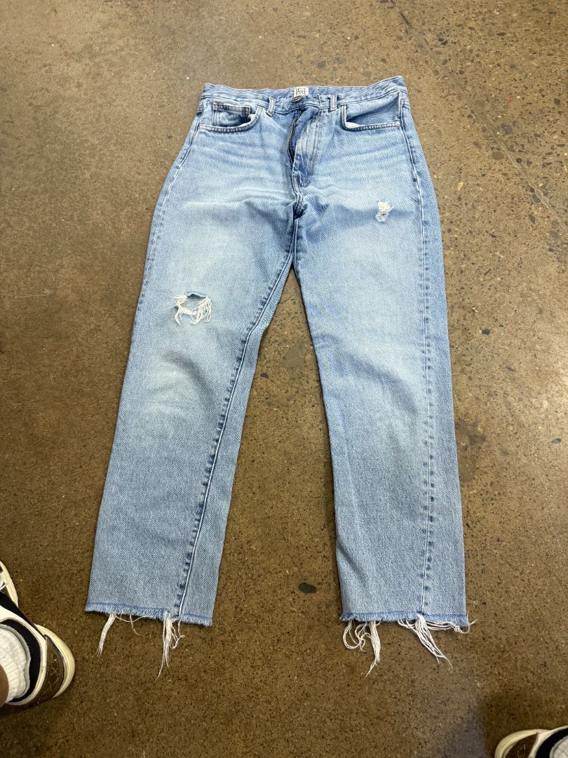 Toteme - Twisted Seam Distressed Jeans