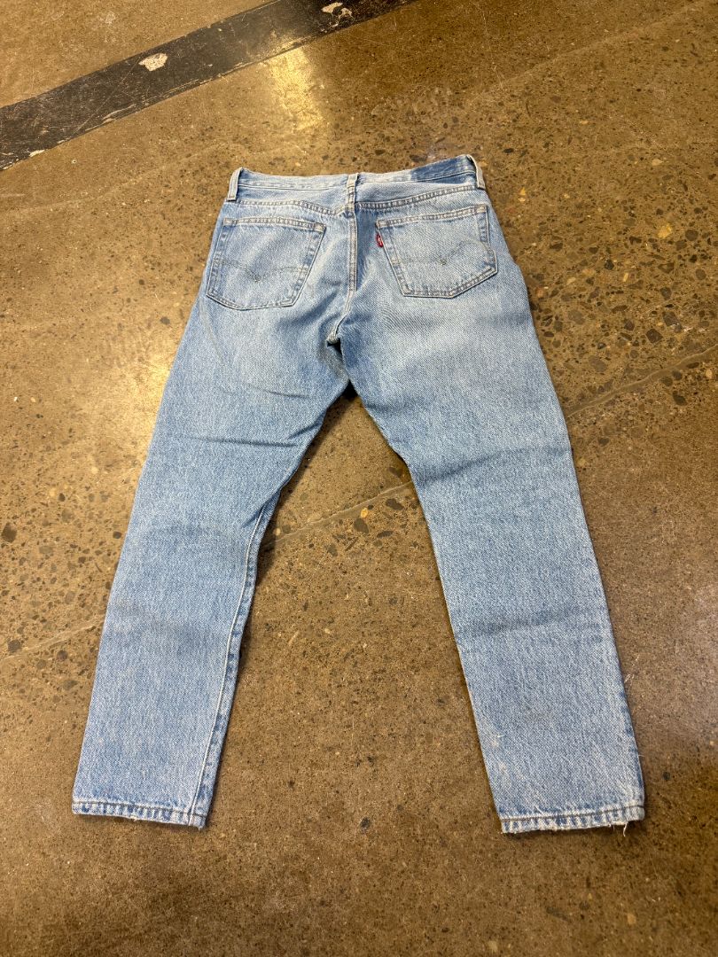 Levi's - Straight Leg Jeans