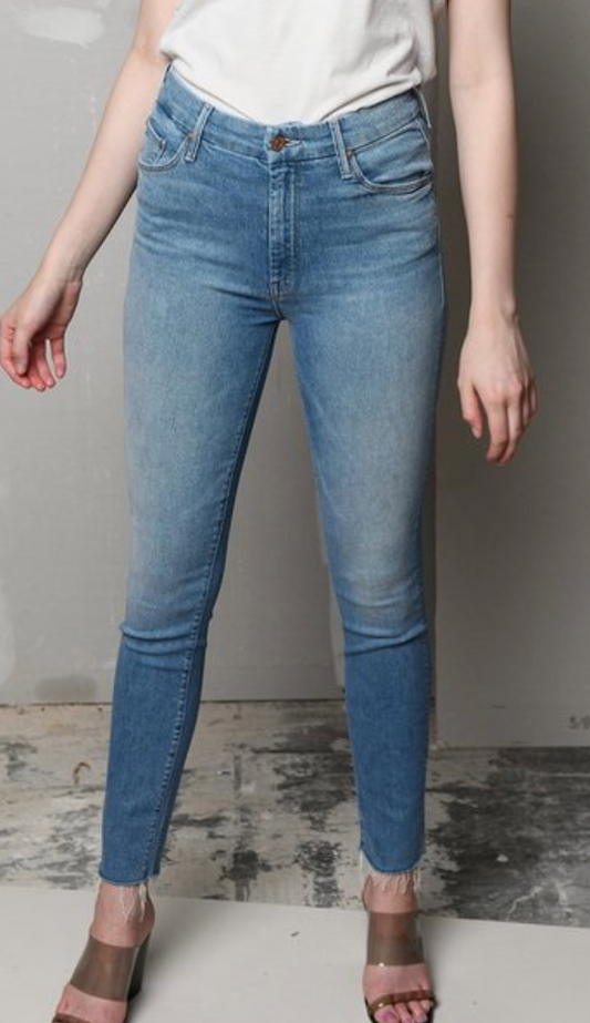 MOTHER High Waisted Looker Ankle Fray Jeans