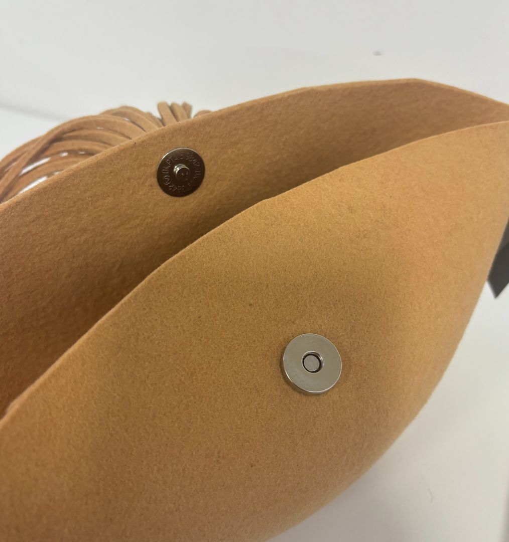 VACIDE ERDA ZIMIC felt bag