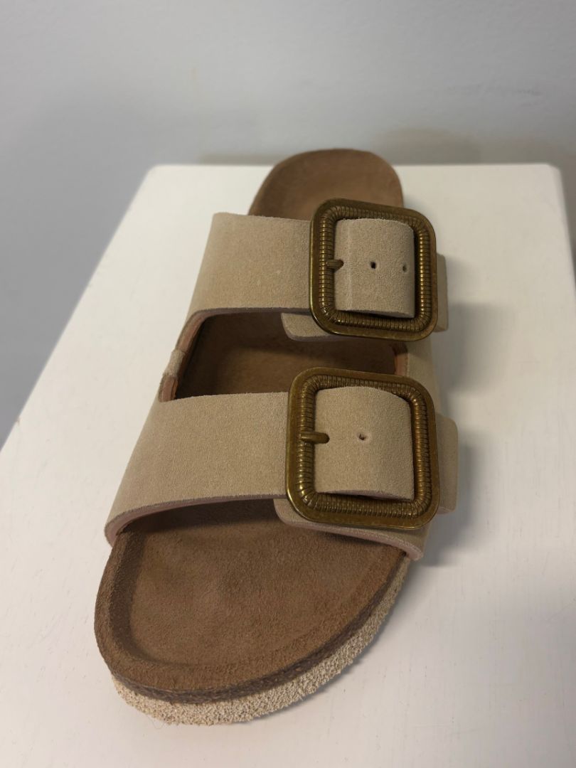 La Canadienne Suede Sandals with Buckle
