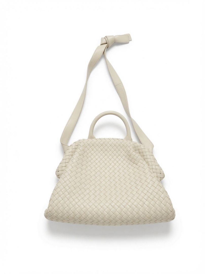 BOTTEGA VENETA Intrecciata beige/cream/light yellow? medium The Handle bag, w dust bag